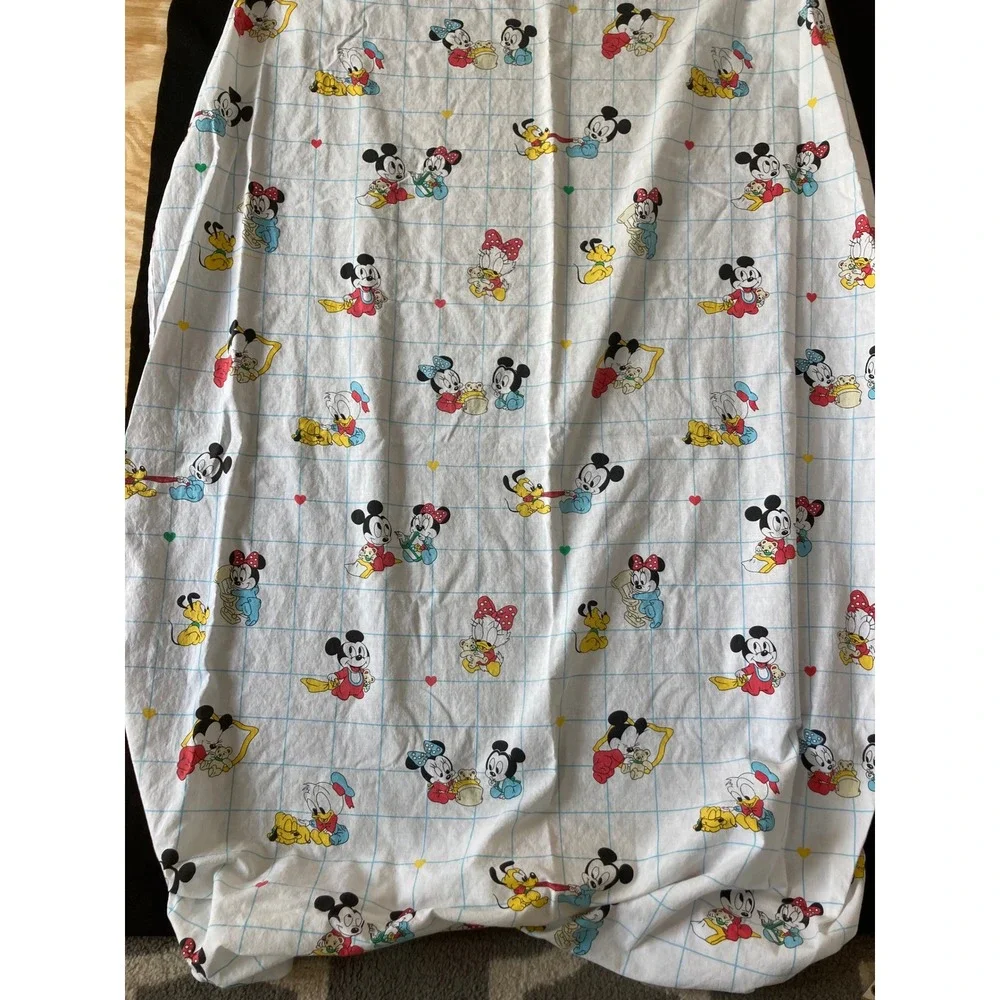 Vintage 1984 Disney Baby Mickey Minnie Donald Pluto Crib Sheet Dundee Cotton USA
